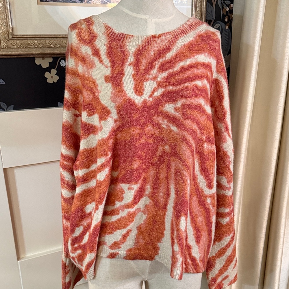 Coco & Jaimeson Women's Tie-Dye Sweater - Orange and White luxury looks